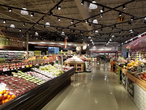 Grocery Store «Strack & VanTil Food Market», reviews and photos, 2168 W US Hwy 30, Valparaiso, IN 46385, USA