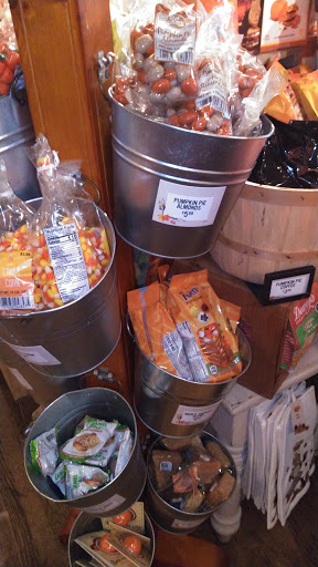 American Restaurant «Cracker Barrel Old Country Store», reviews and photos, 9380 19th Ln, Vero Beach, FL 32966, USA