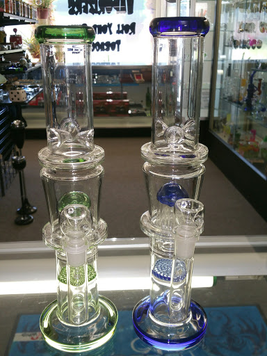 Tobacco Shop «Lightz Up Smoke Shop», reviews and photos, 660 Mantoloking Rd, Brick, NJ 08723, USA