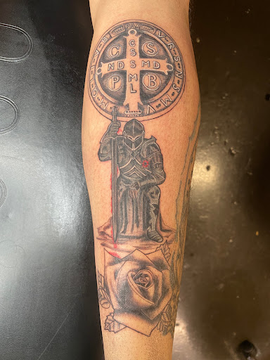 Explore tattoo ideas for men military, creative tattoo ideas in Naples, available at IndigenousTinta tattoo studio