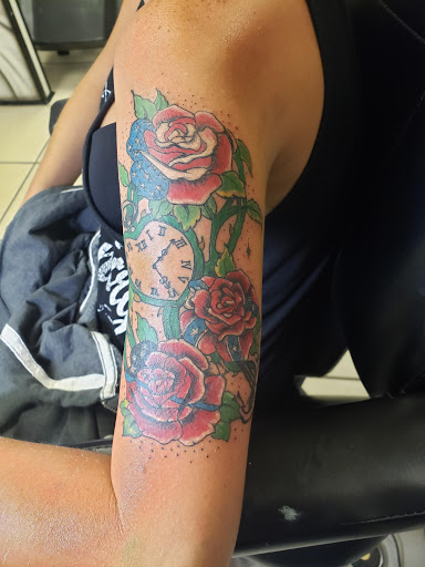 Explore leaf tattoo ideas, creative tattoo ideas in Hudson, available at Inkredible Inc Tattoos