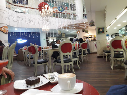 Crema Café - Plaza centro comercial, Cl 15 #13-110, Pereira, Risaralda, Colombia