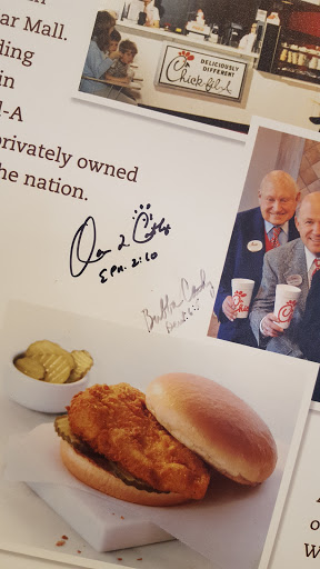 Fast Food Restaurant «Chick-fil-A», reviews and photos, 10180 W McDowell Rd, Avondale, AZ 85392, USA