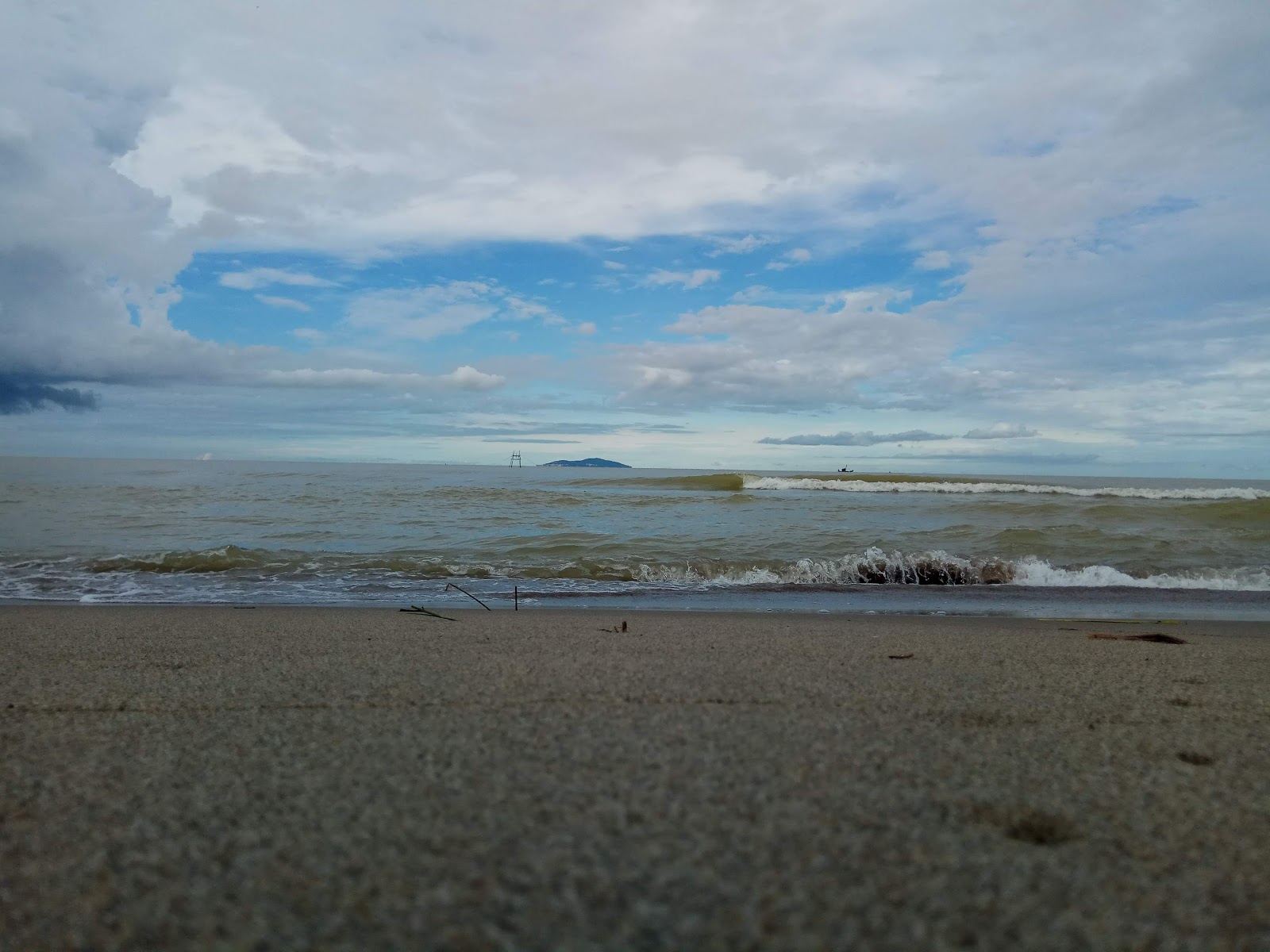 Fotografija Xuan Hoi Beach priljubljeno mesto med poznavalci sprostitve