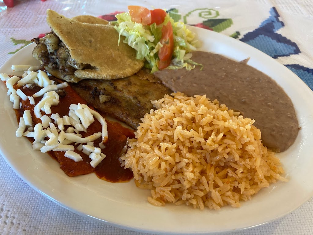Lupita’s Taqueria 79323