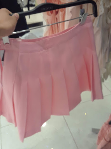 Clothing Store «Forever 21», reviews and photos, 5 Woodfield Mall, Schaumburg, IL 60173, USA