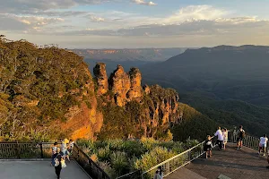 Echo Point Lookout (Three Sisters) image