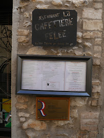 Restaurant La Cafetière Fêlée à Antibes menu