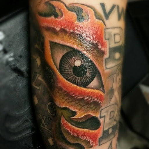 Tattoo Shop «Six1Six Tattoo Studio», reviews and photos, 526 Leonard St NW, Grand Rapids, MI 49504, USA