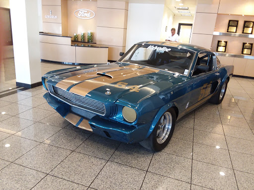 Ford Dealer «Holmes Tuttle Ford Auto Mall Tucson», reviews and photos, 660 W Auto Mall Dr, Tucson, AZ 85705, USA