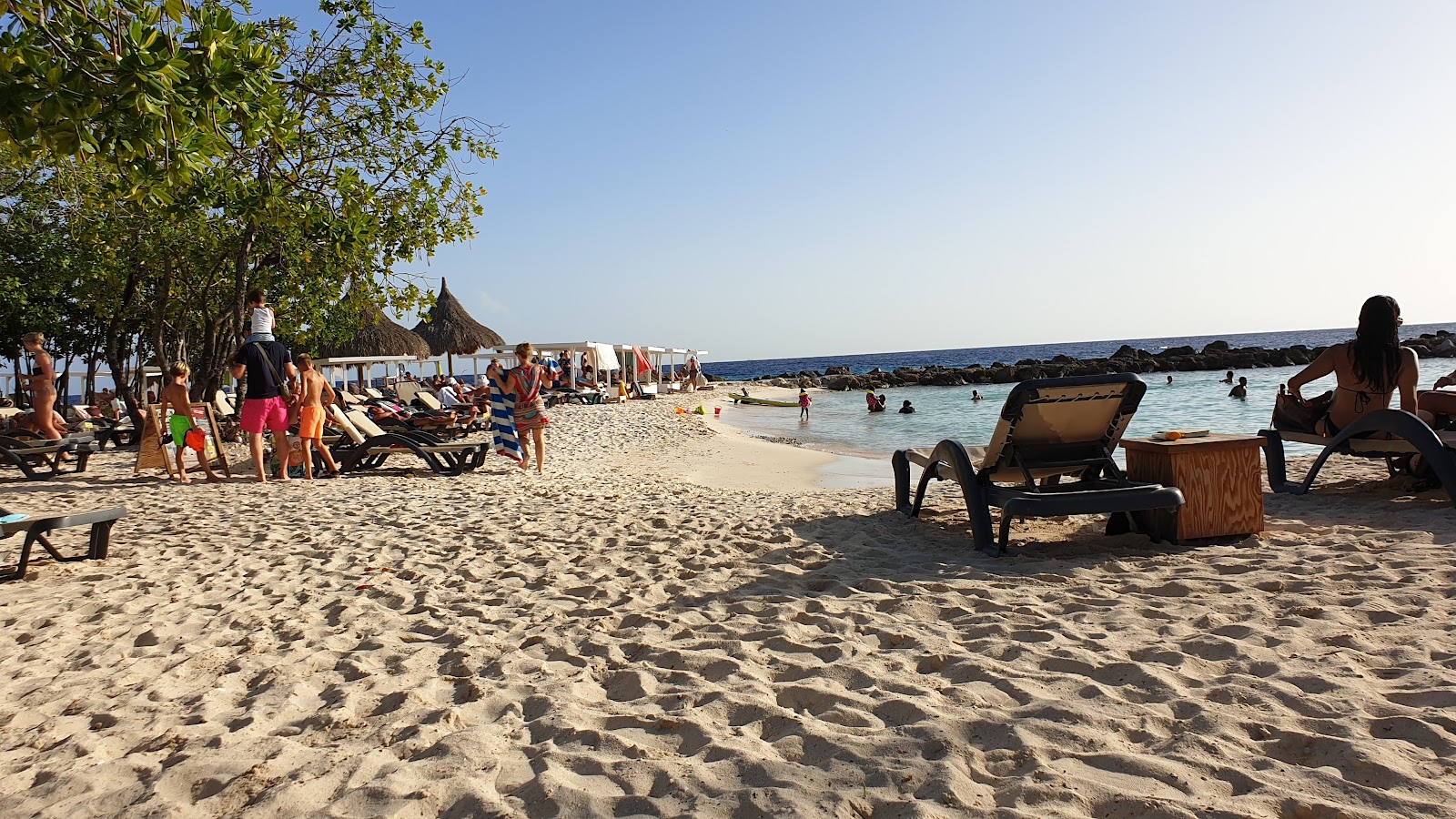 Foto von Jan Thiel beach und die siedlung