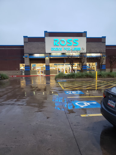 Clothing Store «Ross Dress for Less», reviews and photos, 4646 S Cooper St, Arlington, TX 76017, USA