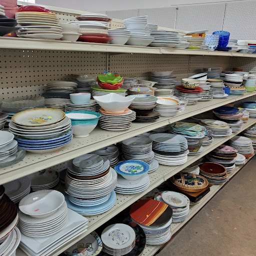 Thrift Store «St. Vincent de Paul», reviews and photos, 575 Rainier Ave N, Renton, WA 98057, USA