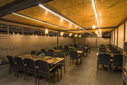 La Almazara Restaurante/ Rompecubas - C. Isaac Peral, 2, 28341 Valdemoro, Madrid, Spain