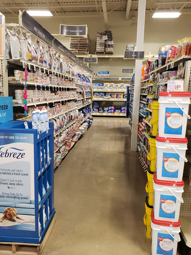 Pet Supply Store «PetSmart», reviews and photos, 159 N Weber Rd, Bolingbrook, IL 60490, USA