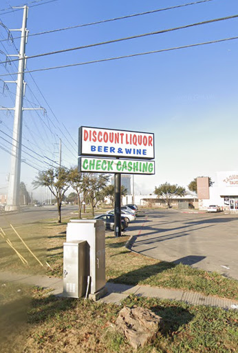 Liquor Store «Discount Liquor Store», reviews and photos, 2907 Irving Blvd, Dallas, TX 75247, USA