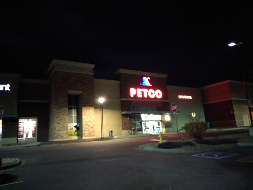 Pet Supply Store «Petco Animal Supplies», reviews and photos, 1350 S Ironton St #120, Aurora, CO 80012, USA