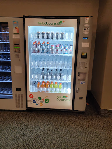 Gym «LA Fitness», reviews and photos, 3 Hawes Way, Stoughton, MA 02072, USA