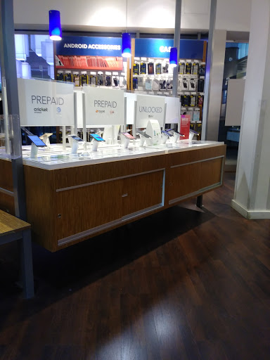 Cell Phone Store «Best Buy Mobile», reviews and photos, 3001 Old White Bear Ave N #2026a, St Paul, MN 55109, USA