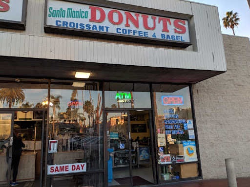 Santa Monica Donuts, 2822 Santa Monica Blvd, Santa Monica, CA 90404, USA, 