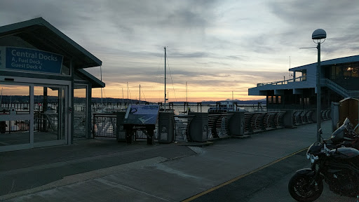 Yacht Club «Everett Yacht Club», reviews and photos, 404 14th St, Everett, WA 98201, USA