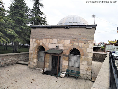 Tarihi Karatay Mescidi Emir Kemaleddin Rumtaş Okuma Salonu