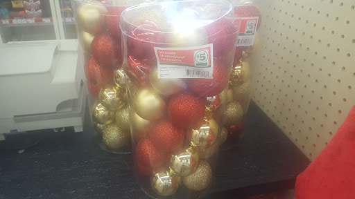 Dollar Store «FAMILY DOLLAR», reviews and photos, 577 SW Prima Vista Blvd, Port St Lucie, FL 34983, USA