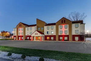 Red Roof Inn Springfield, OH image