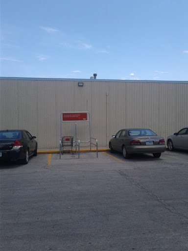 Supermarket «Hy-Vee», reviews and photos, 1617 E 9th St, Trenton, MO 64683, USA
