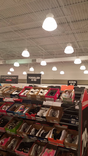 Shoe Store «Off Broadway Shoe Warehouse», reviews and photos, 2615 Medical Center Pkwy #600, Murfreesboro, TN 37129, USA