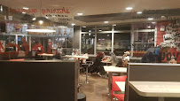 Atmosphère du Restaurant KFC Clamart - n°17