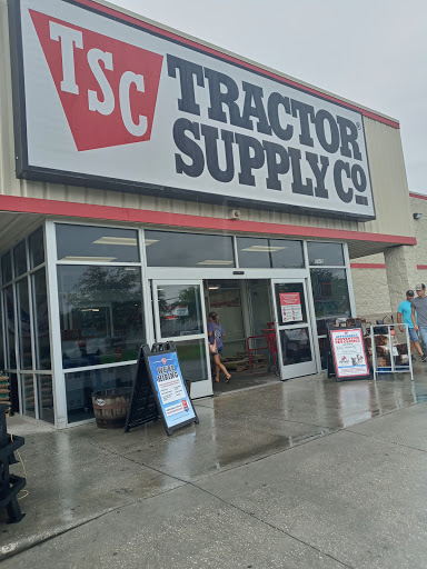 Home Improvement Store «Tractor Supply Co.», reviews and photos, 6945 US Hwy 98 N, Lakeland, FL 33809, USA