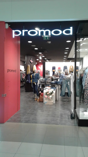 Magasin de vêtements Promod Dury