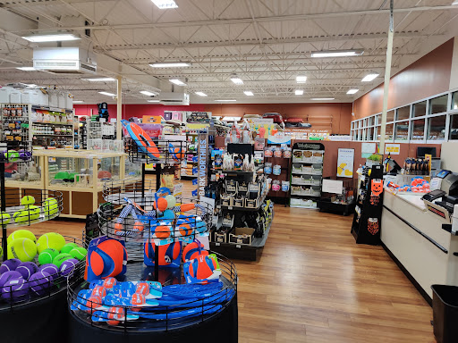 Pet Supply Store «Pet Supermarket», reviews and photos, 3316 Battleground Ave, Greensboro, NC 27410, USA