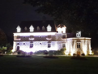 Mairie de Rouxmesnil-Bouteilles à Rouxmesnil-Bouteilles