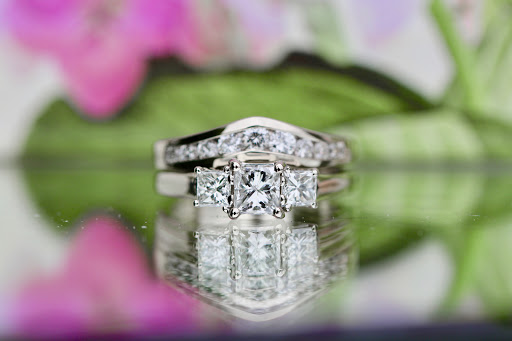 Pawn Shop «Hilltop Pawn Shop», reviews and photos, 1721 Laskin Rd, Virginia Beach, VA 23454, USA