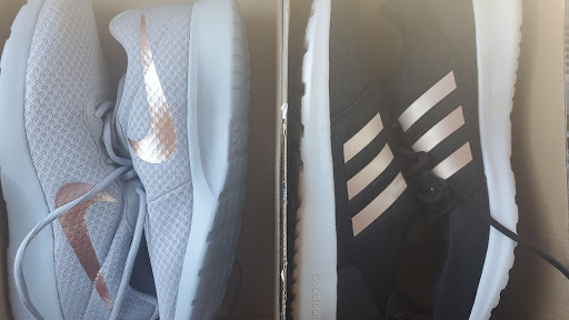 Shoe Store «Off Broadway Shoe Warehouse», reviews and photos, 8510 Northfield Blvd #1810, Denver, CO 80238, USA