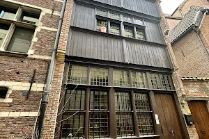 The oldest house of Antwerp image