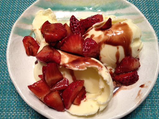 Gourmet Grocery Store «Olivins Tasting Room - Aged Infused Fine Olive Oil & Vinegars», reviews and photos, 205 N Talbot St, St Michaels, MD 21663, USA