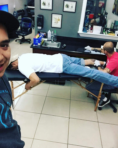 Tattoo Shop «Exclusive Ink Tattoos & Piercings», reviews and photos, 927 N Main St, Salinas, CA 93906, USA