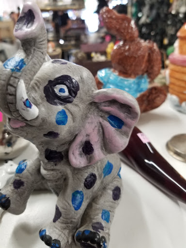 Thrift Store «ARES Thrift Store», reviews and photos, 2536 Spruce St, Boulder, CO 80302, USA