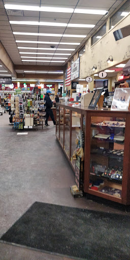 Liquor Store «Julios Liquor», reviews and photos, 140 Turnpike Rd, Westborough, MA 01581, USA