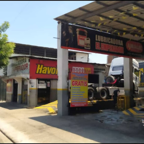 LAVADORA Y LUBRICADORA " EL EMPERADOR" - Servicio de lavado de coches