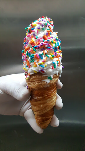 Dessert Shop «Dessert Club, ChikaLicious», reviews and photos, 204 E 10th St, New York, NY 10003, USA