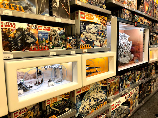 Toy Store «The LEGO Store», reviews and photos, 55 W County Center Dr, Des Peres, MO 63131, USA