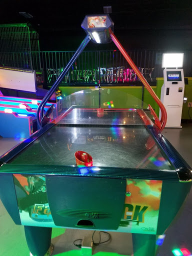 Amusement Center «Sky Zone Trampoline Park», reviews and photos, 595 Hale Ave N, Oakdale, MN 55128, USA