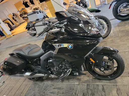 BMW Motorcycle Dealer «BMW Motorcycles of Louisville», reviews and photos, 1700 Arthur St, Louisville, KY 40208, USA