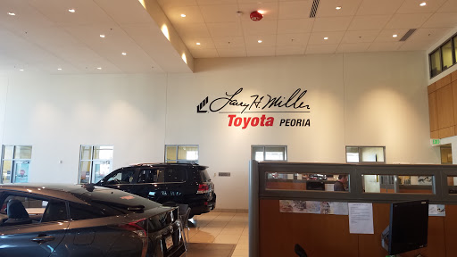 Toyota Dealer «Larry H. Miller Toyota Peoria», reviews and photos, 8633 W Bell Rd, Peoria, AZ 85382, USA