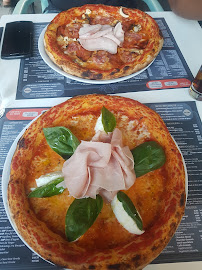 Pizza du Pizzeria Le Lutécia à Saint-Brieuc - n°17