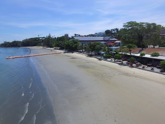 Mlop Chrey Beach